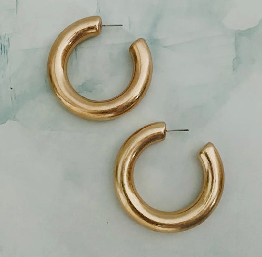 ROUND LARGE HOOPS