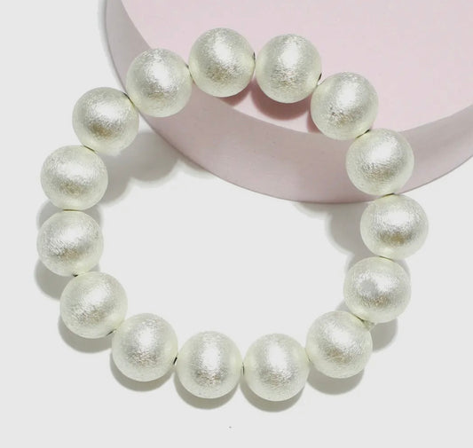 MATTE SILVER BALL BRACELET